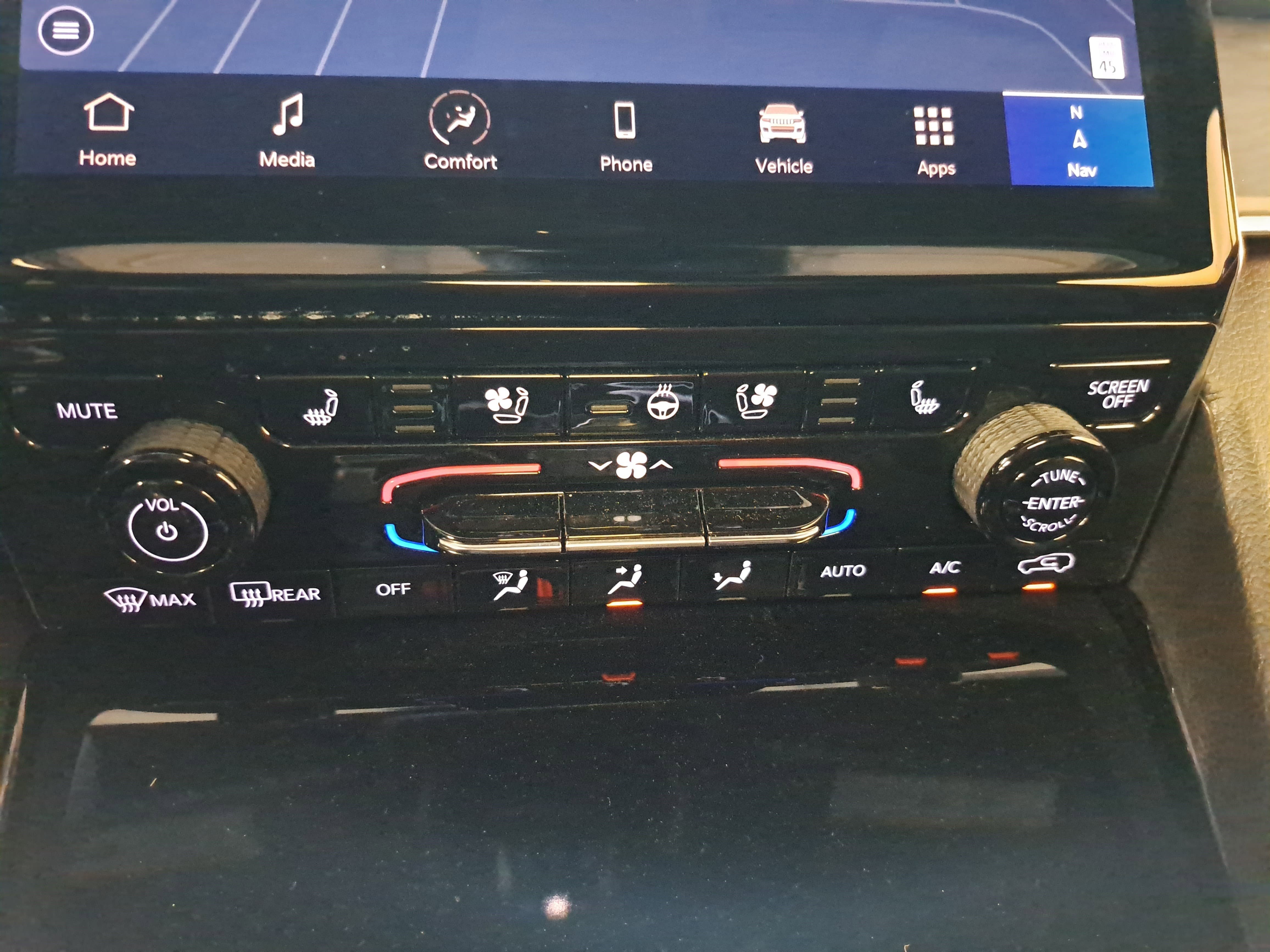 Used 2024 Jeep Grand Cherokee L Overland w/ Trailer Tow Package image 23