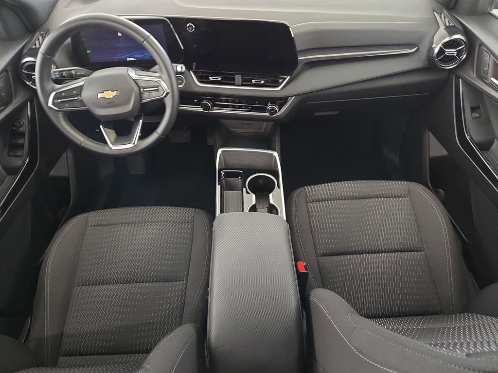 Used 2025 Chevrolet Equinox LT image 25