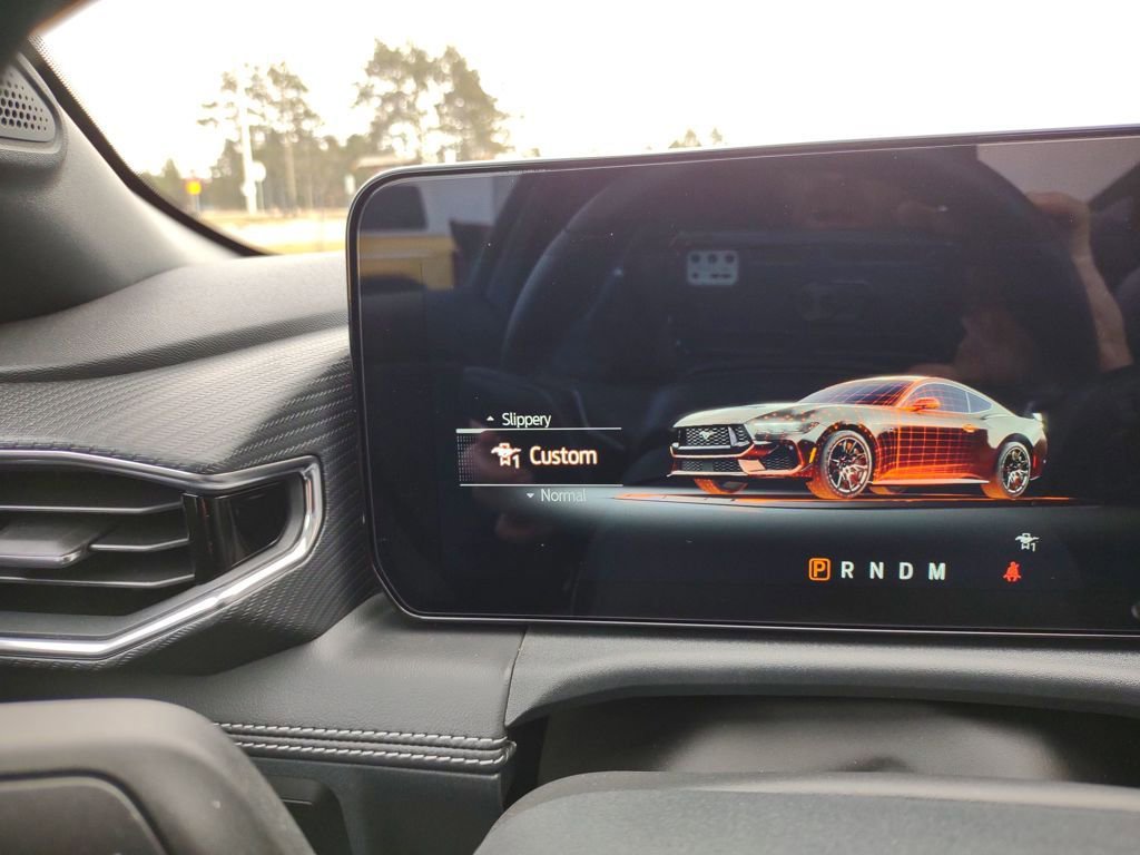 Used 2024 Ford Mustang GT Premium image 34