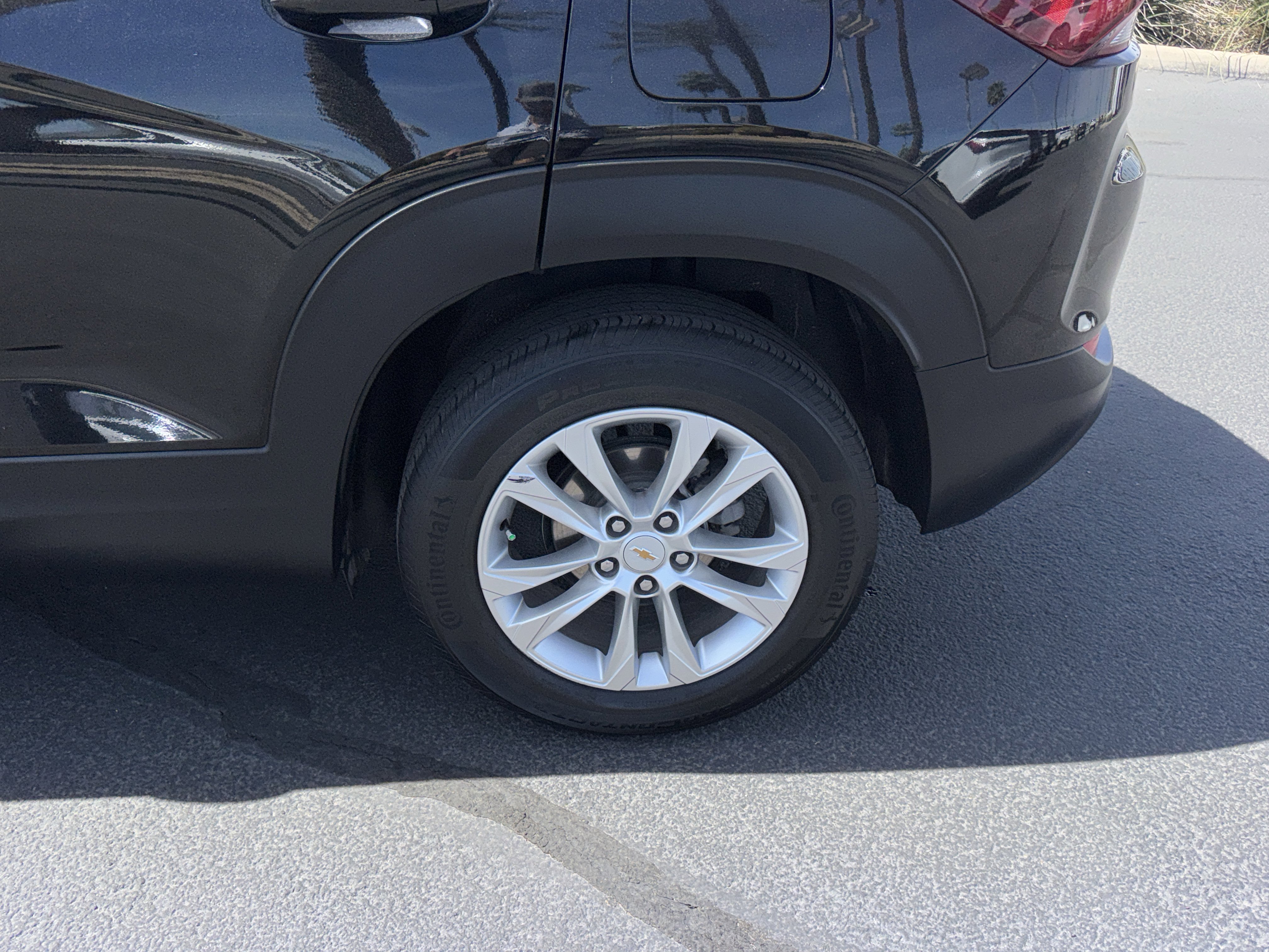 Used 2023 Chevrolet TrailBlazer LS AWD/4WD image 32