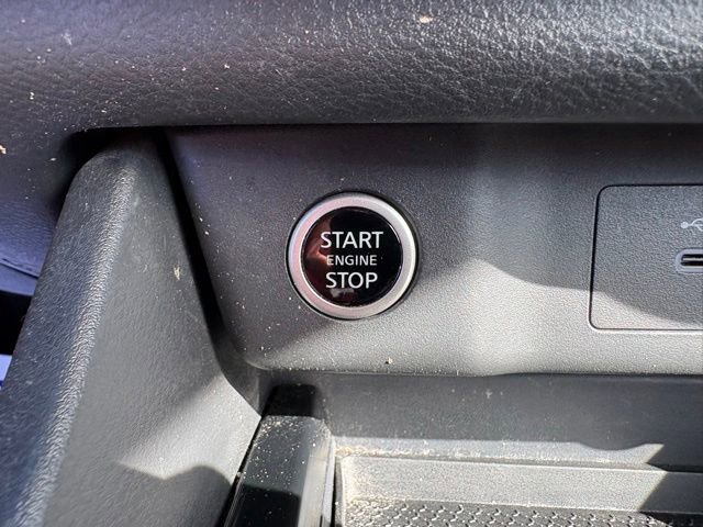 Used 2023 Nissan Rogue S AWD/4WD image 20