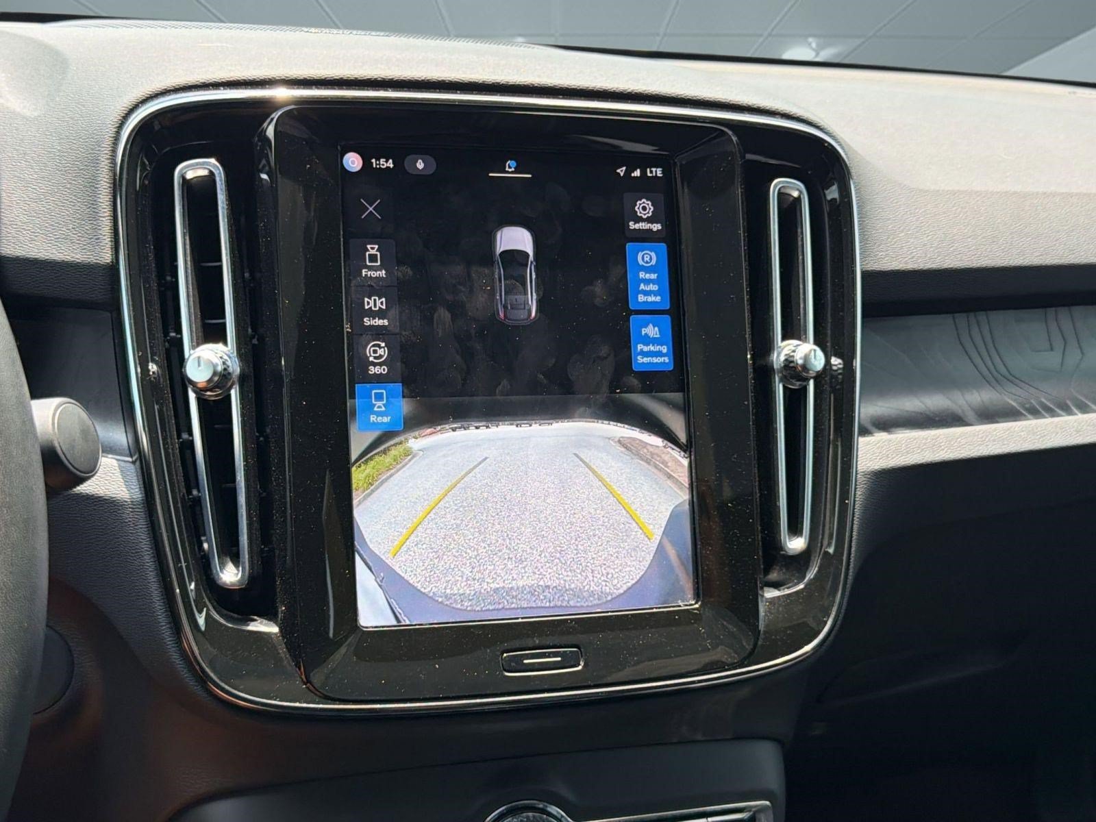 Certified 2023 Volvo C40 P8 Recharge Ultimate AWD/4WD image 25