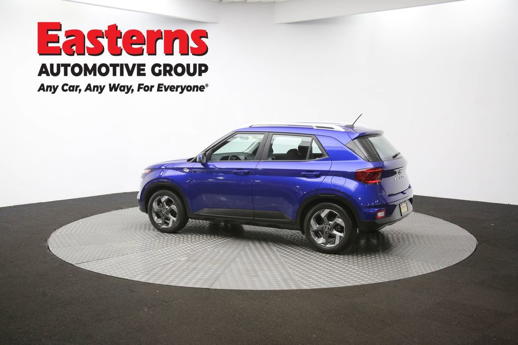 Used 2023 Hyundai Venue SEL image 57