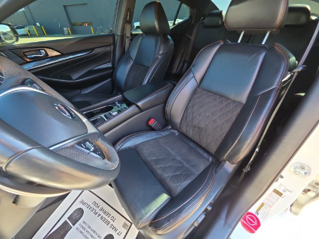 Used 2022 Nissan Maxima SR FWD image 11