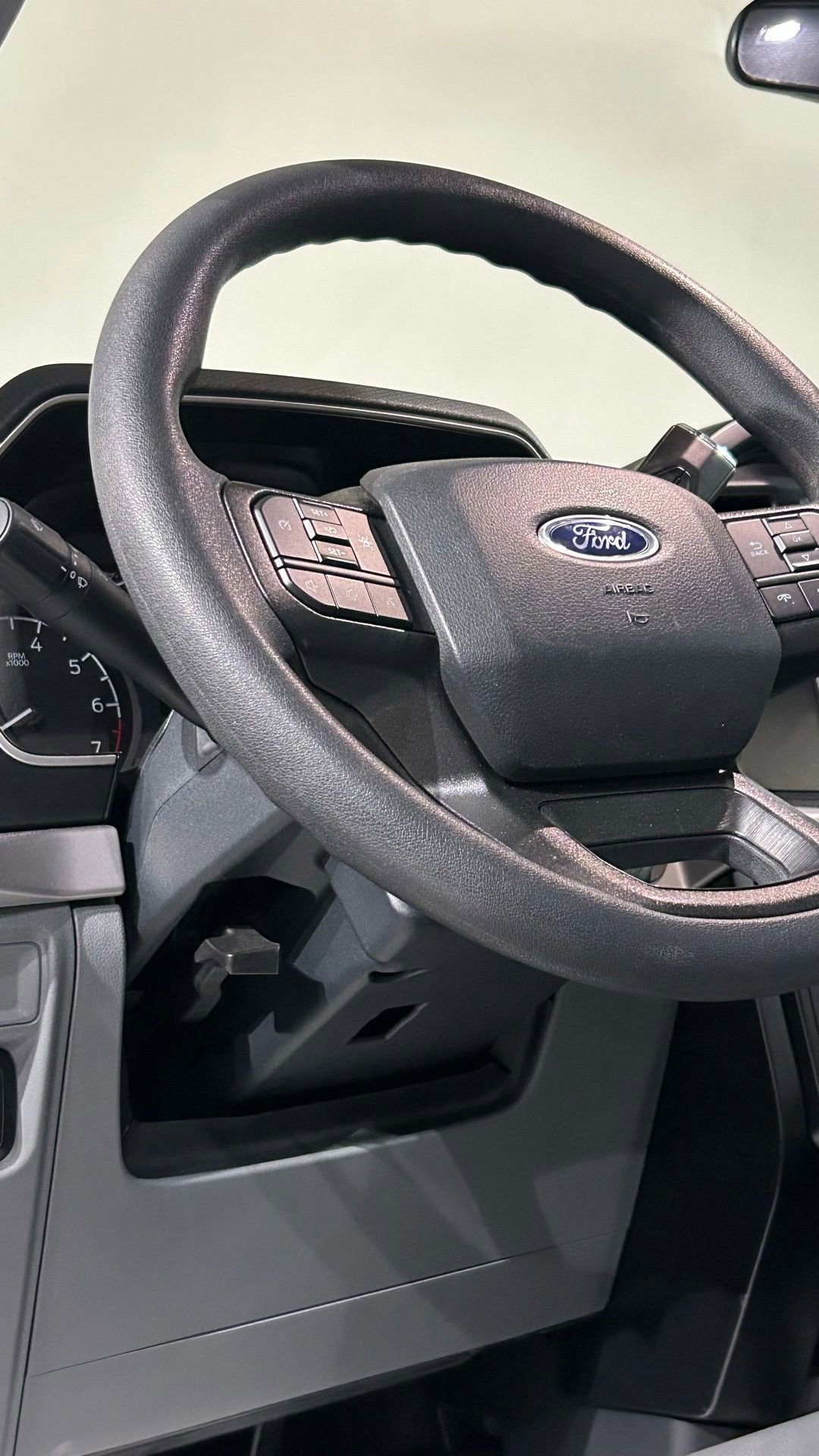 Used 2023 Ford F150 XL RWD image 30