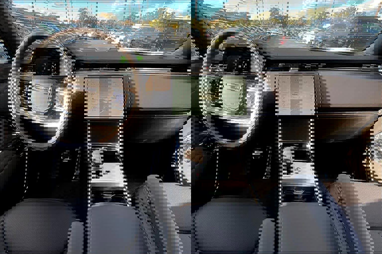 New 2025 Land Rover Range Rover SE image 7