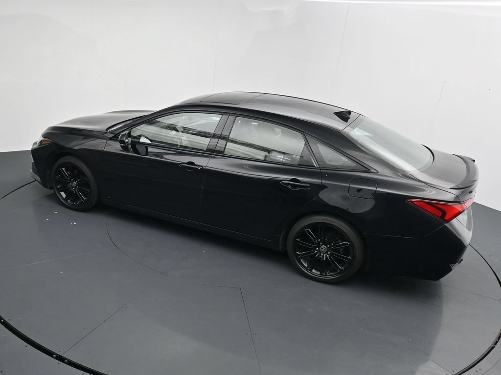 Used 2021 Toyota Avalon XSE FWD image 25