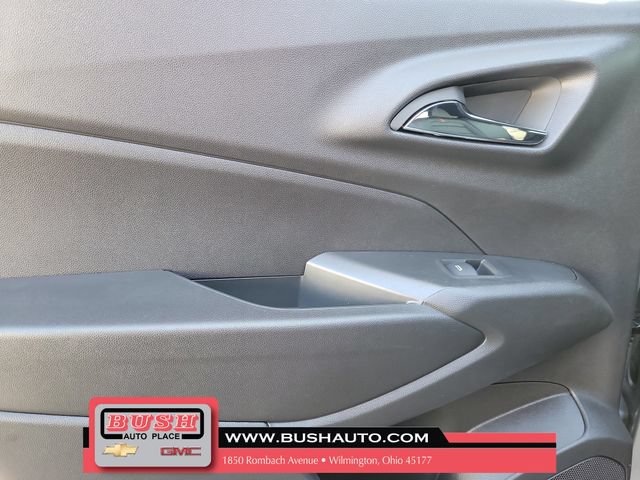 New 2026 Chevrolet Trax RS w/ Sunroof Package FWD image 15