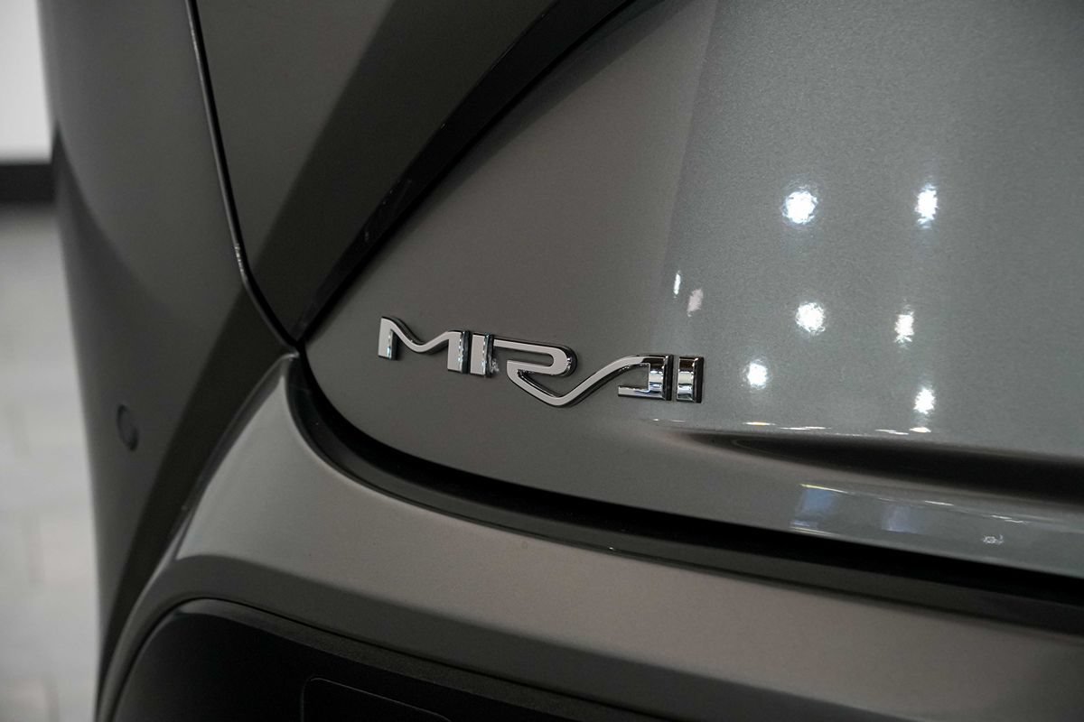 Used 2023 Toyota Mirai w/ Advanced Technology Package RWD image 11