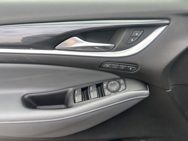 Used 2020 Buick Enclave Premium image 11