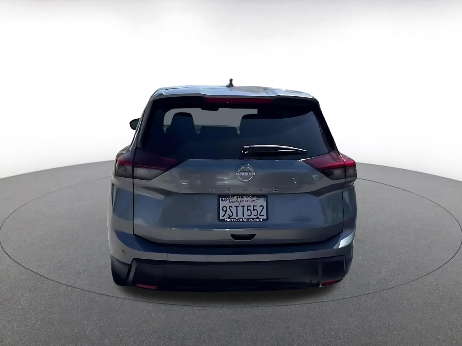 Used 2025 Nissan Rogue SV FWD image 12