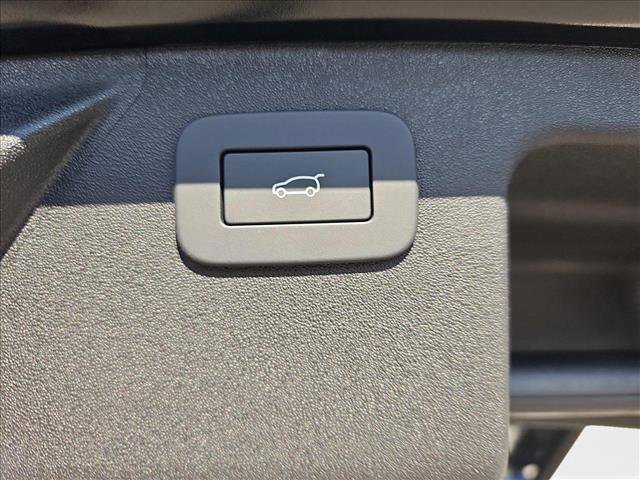 New 2025 Land Rover Discovery Sport S image 13