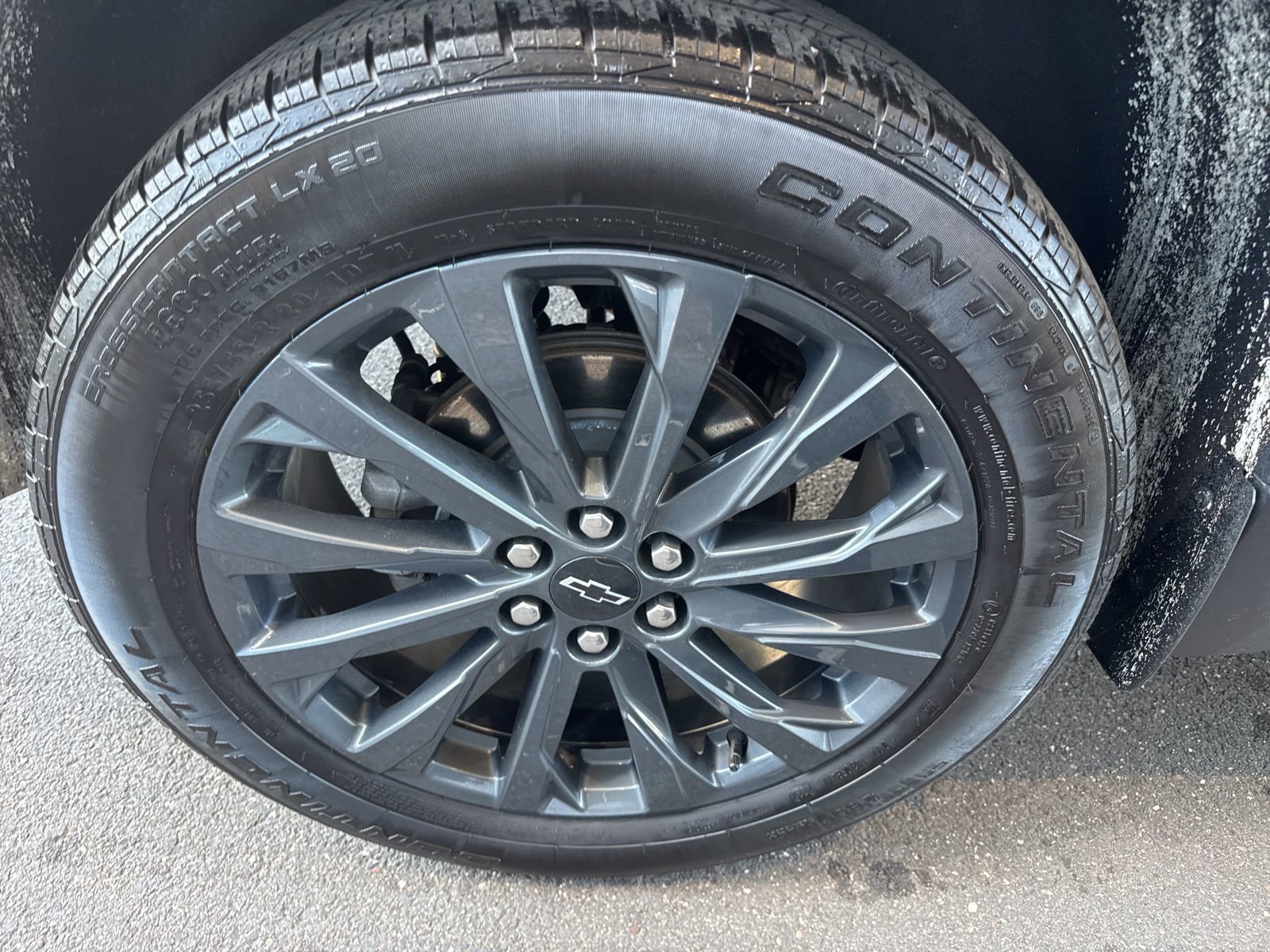 Used 2023 Chevrolet Traverse RS w/ LPO, Floor Liner Package AWD/4WD image 12
