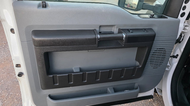 Used 2014 Ford F450 XL w/ Power Equipment Group image 11