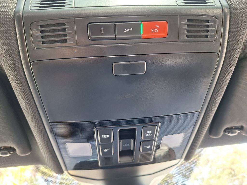 Used 2025 Volkswagen Jetta GLI Autobahn image 18