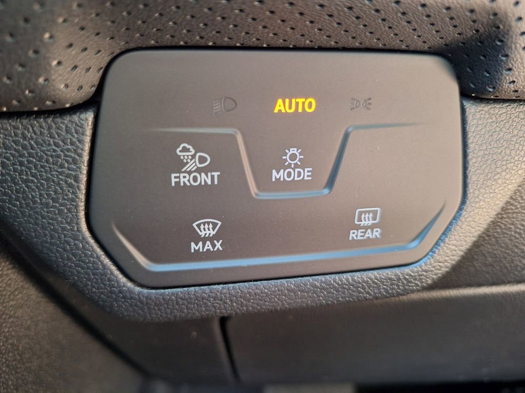 New 2026 Volkswagen Atlas SE image 12