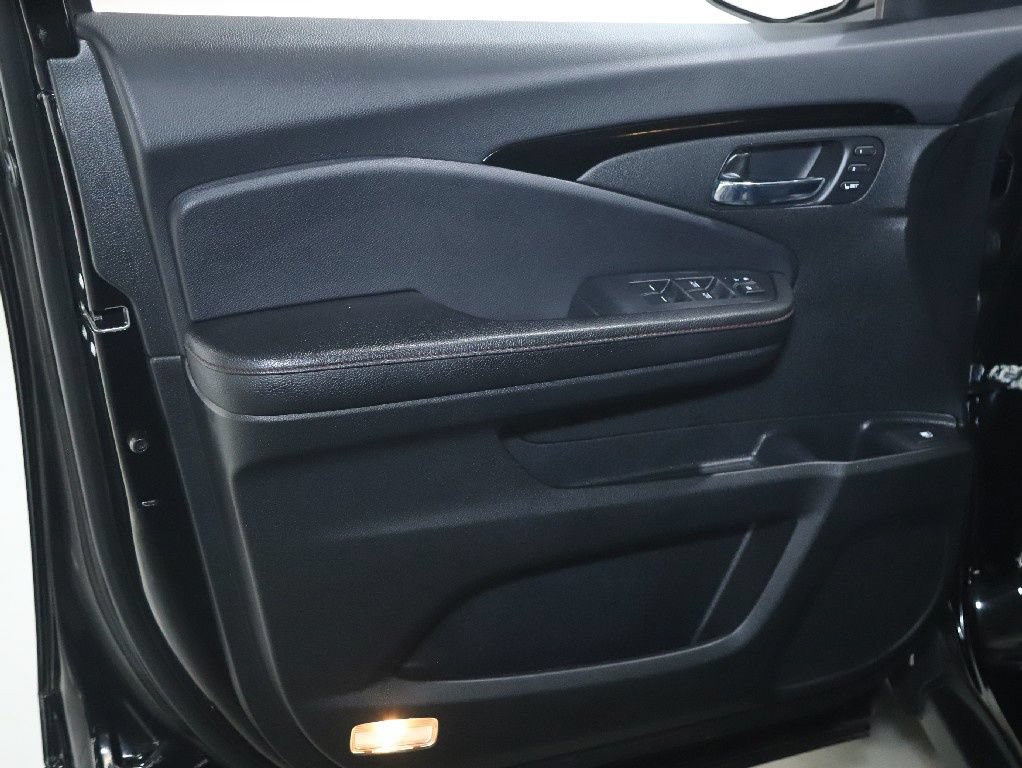Used 2017 Honda Ridgeline Black Edition image 16
