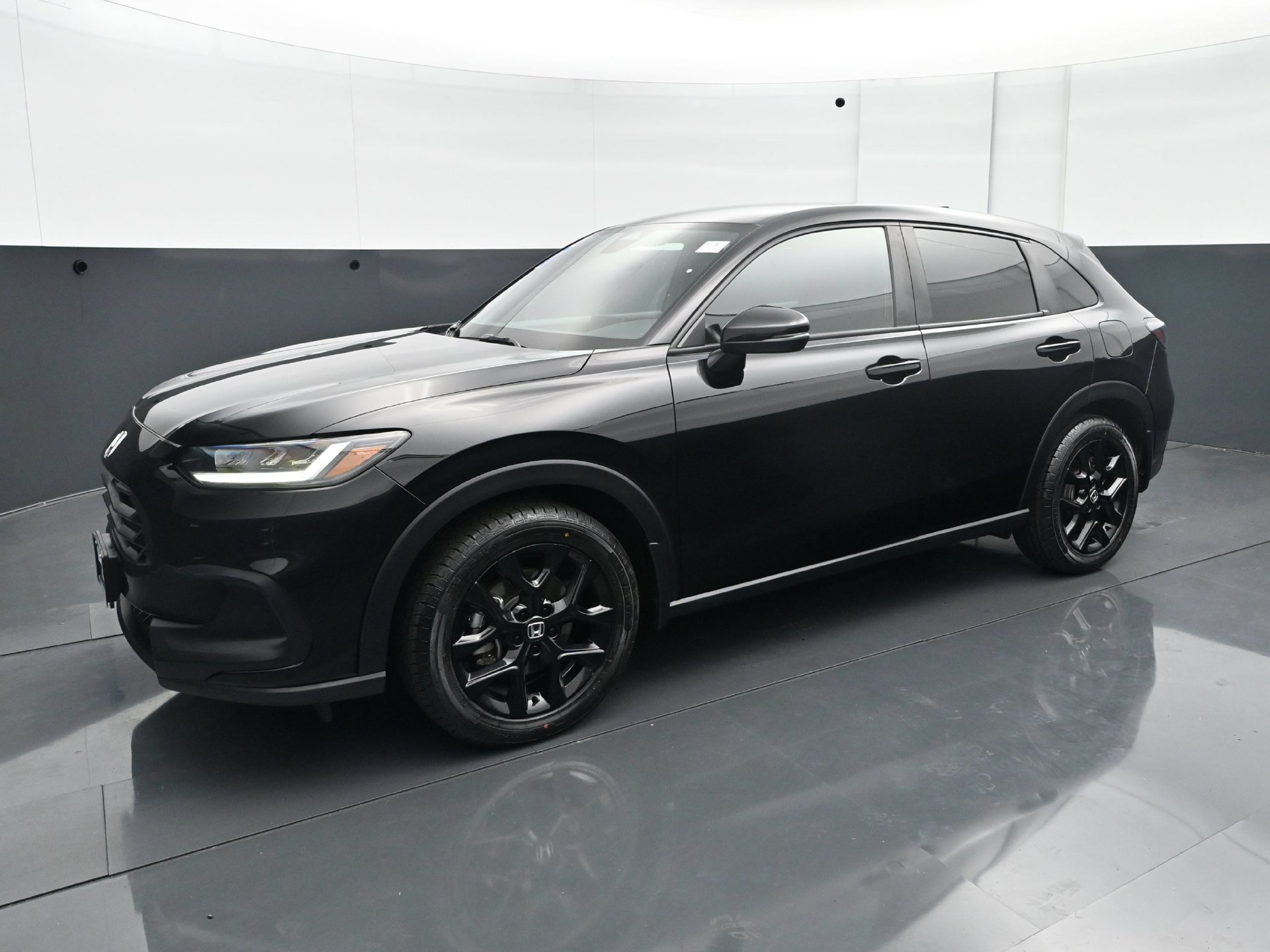 Used 2024 Honda HR-V Sport image 2