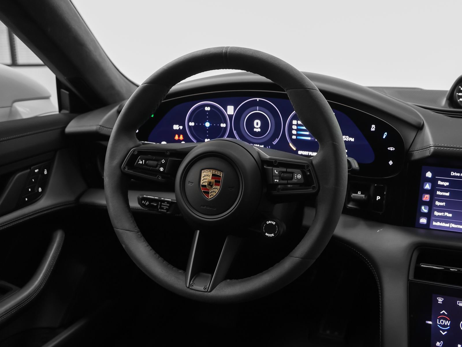 Certified 2024 Porsche Taycan GTS AWD/4WD image 38