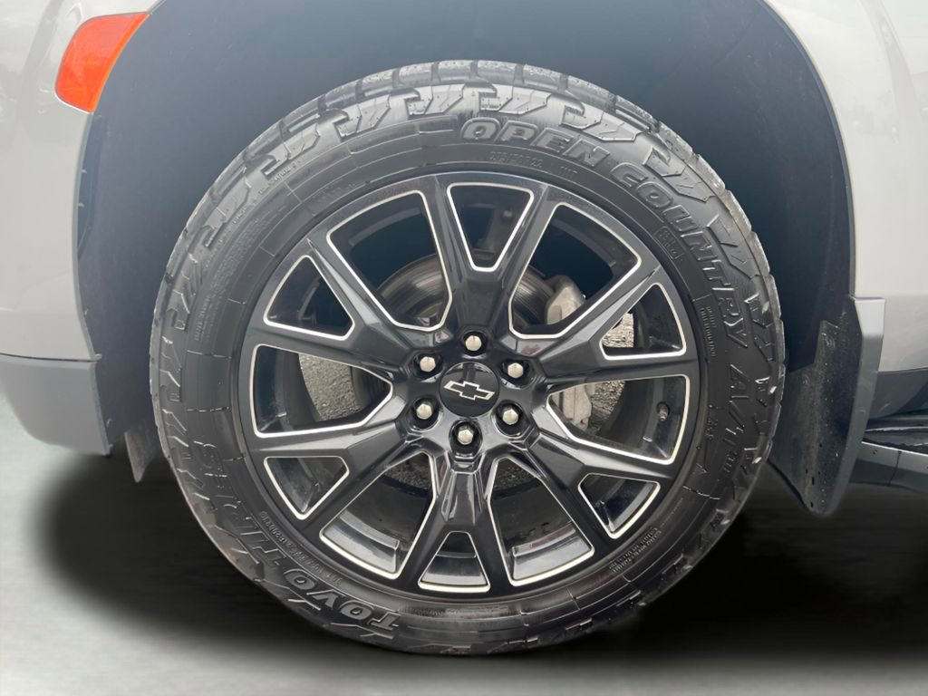 Used 2023 Chevrolet Tahoe RST image 15