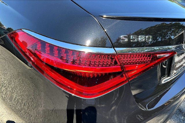 Certified 2025 Mercedes-Benz S 580 4MATIC Sedan image 25