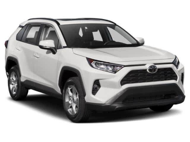Used 2019 Toyota RAV4 XLE w/ Convenience Package FWD image 9