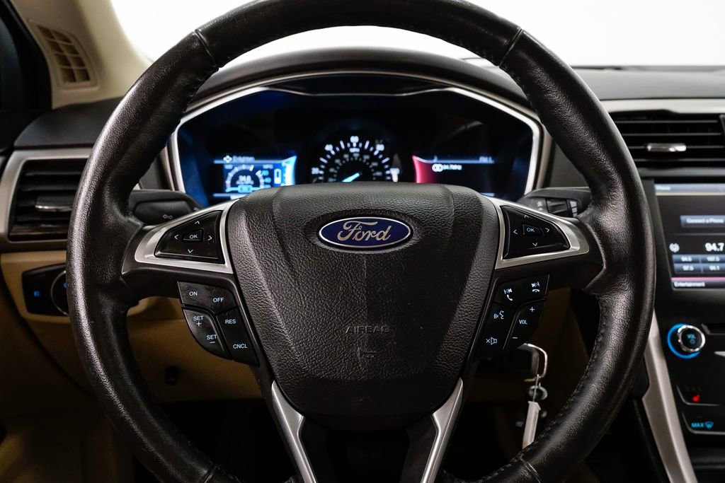 Used 2014 Ford Fusion SE w/ Equipment Group 502A image 11