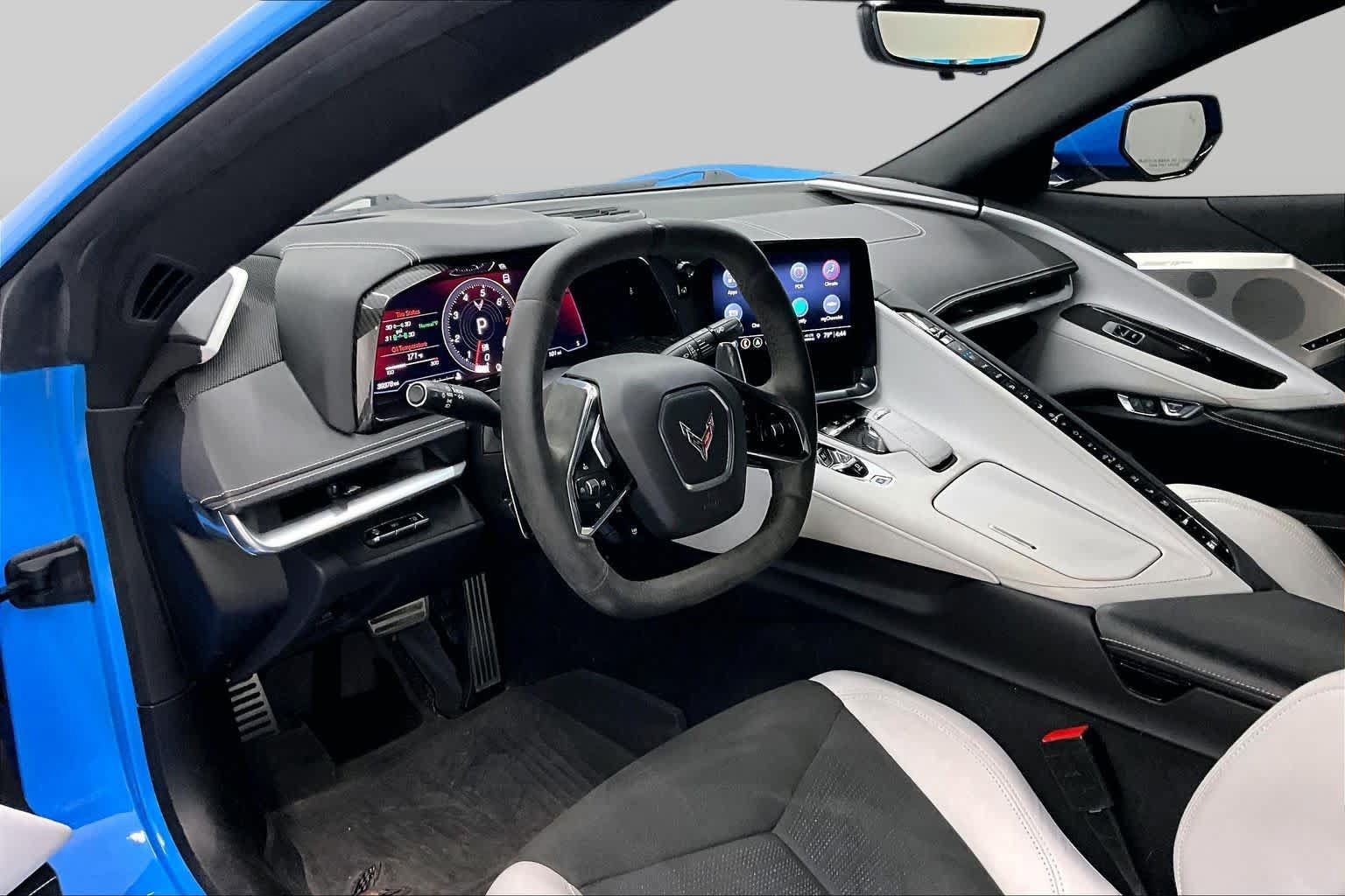 Used 2021 Chevrolet Corvette Stingray Preferred Cpe w/ Z51 Performance Package RWD image 17