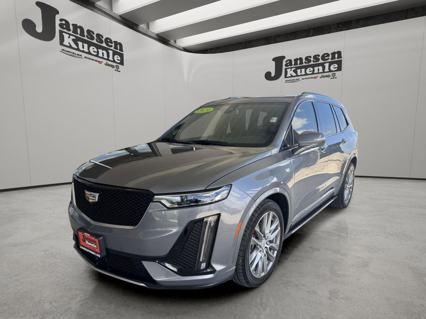 Used 2020 Cadillac XT6 Sport w/ Platinum Package AWD/4WD image 5