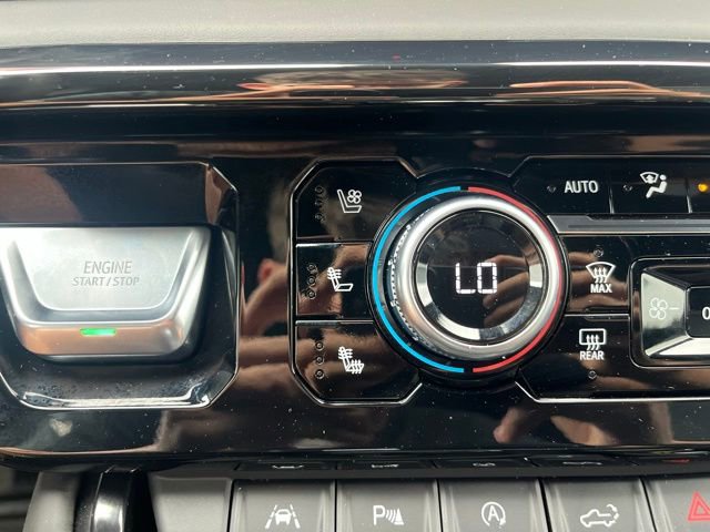 Used 2024 GMC Sierra 1500 AT4X image 15