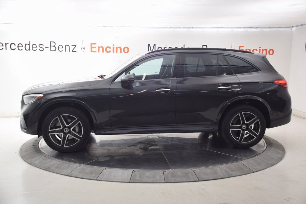 New 2026 Mercedes-Benz GLC 300 image 3