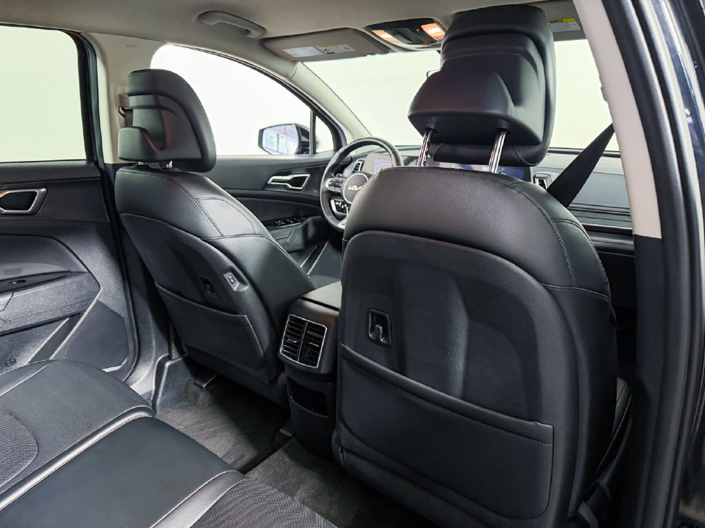 Used 2024 Kia Sportage EX FWD image 42
