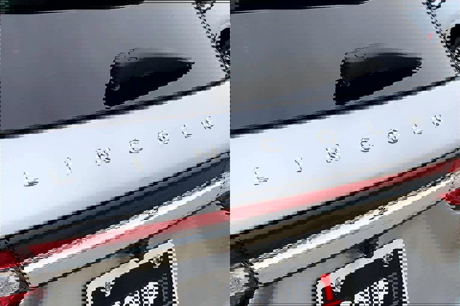 Used 2024 Lincoln Corsair FWD image 29