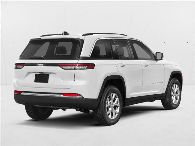 New 2025 Jeep Grand Cherokee Altitude image 2