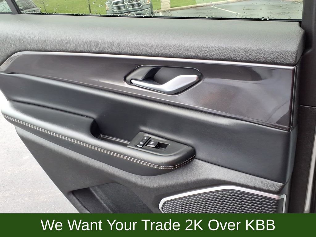 Used 2021 Jeep Grand Cherokee L Laredo image 16