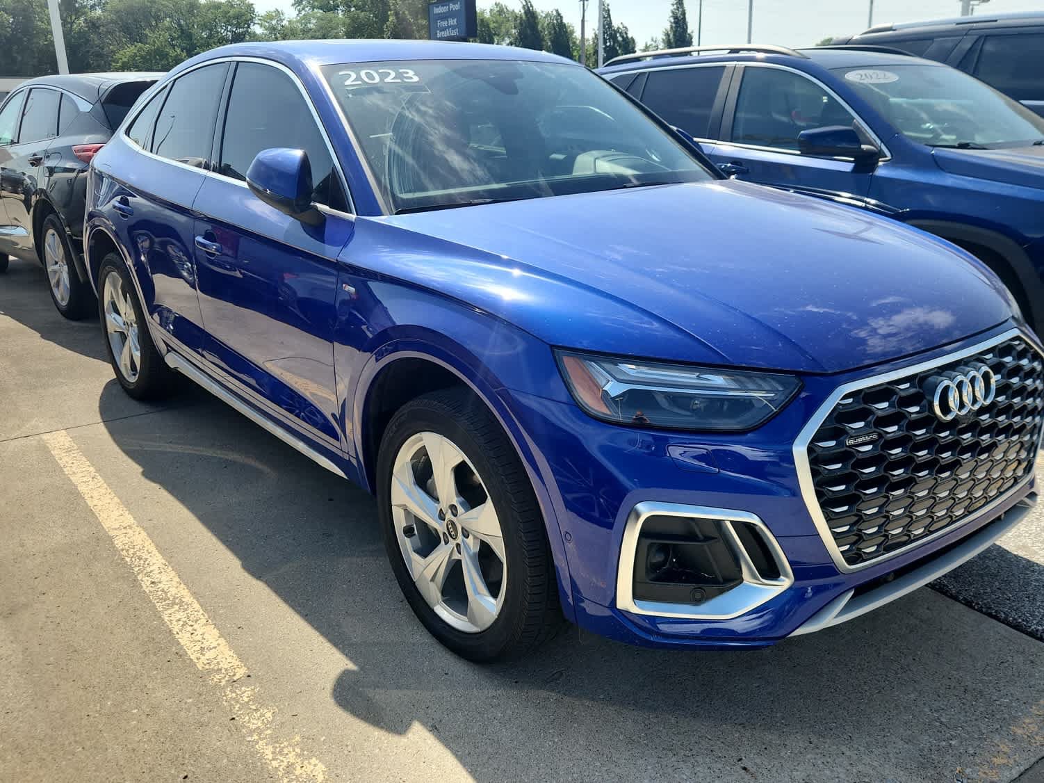 Used 2023 Audi Q5 2.0T Prestige w/ Prestige Package AWD/4WD image 3