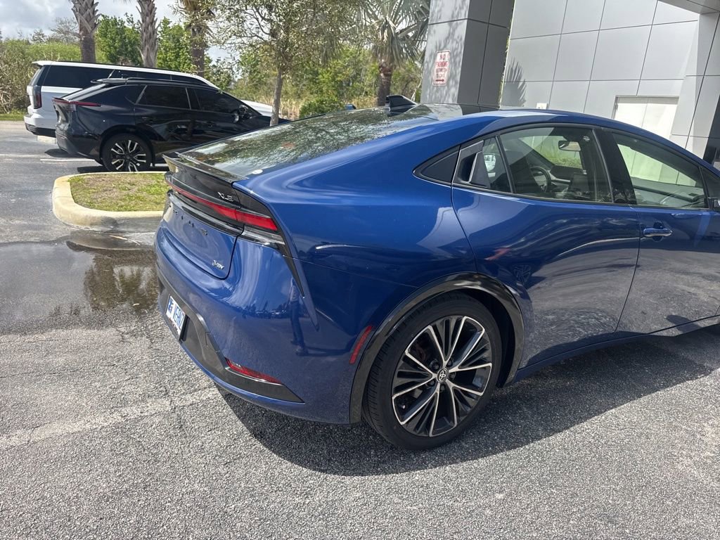 Used 2023 Toyota Prius XLE image 9