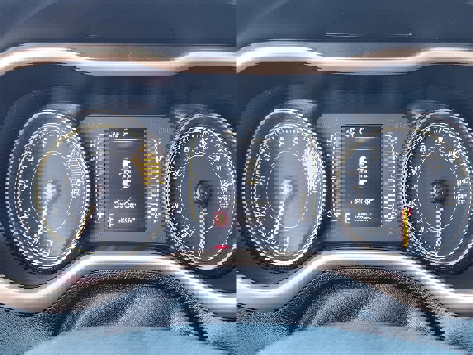 Used 2018 Jeep Cherokee Latitude image 17