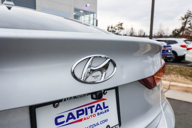 Used 2017 Hyundai Elantra SE FWD image 19