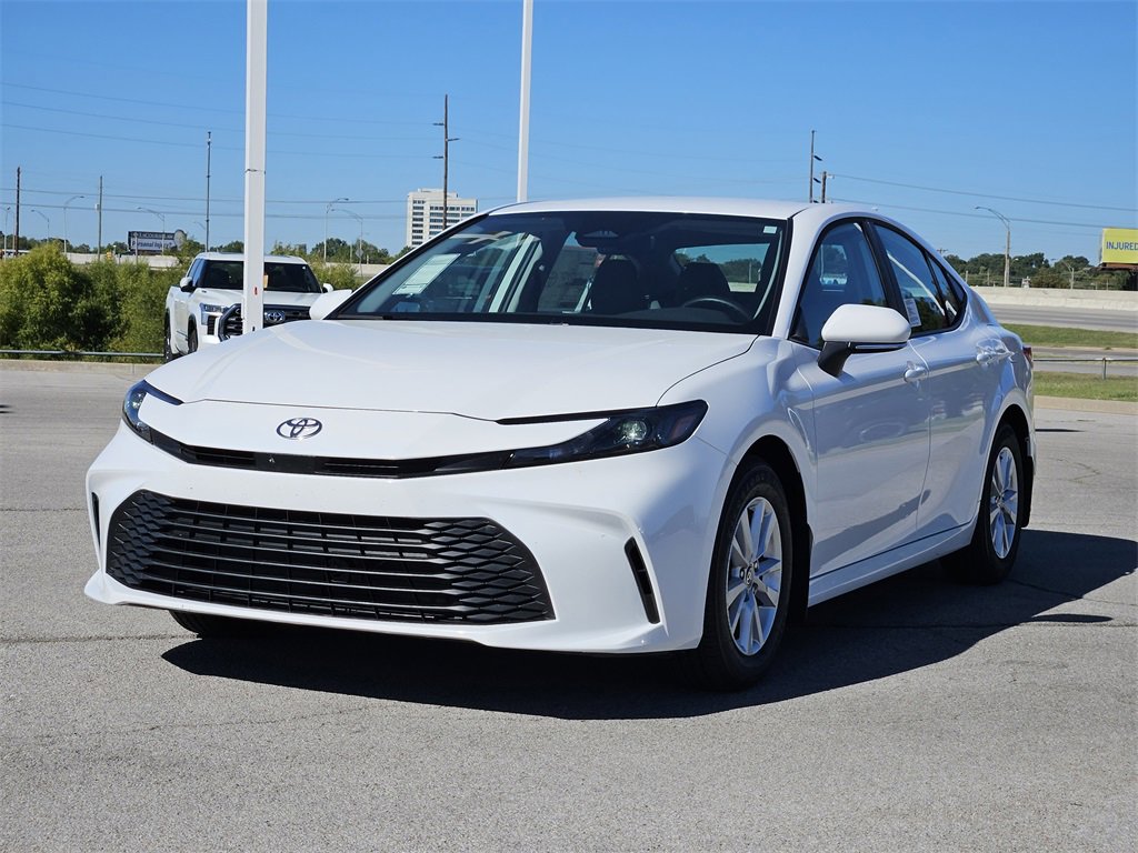 New 2026 Toyota Camry LE w/ Convenience Package image 2