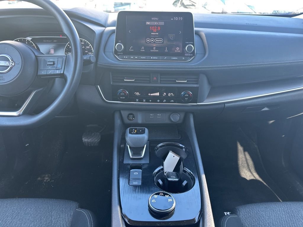 Used 2024 Nissan Rogue SV image 21