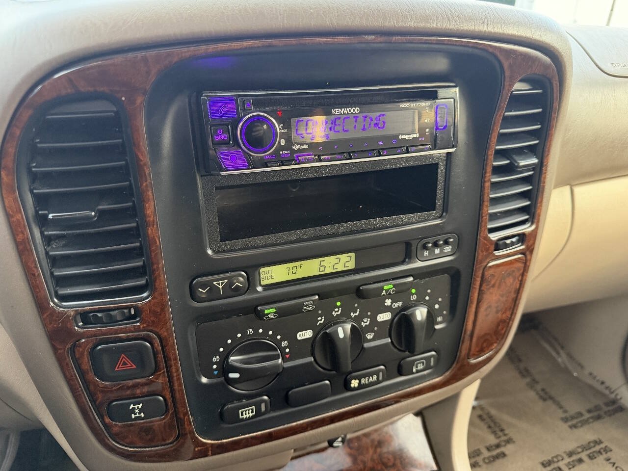 Used 2000 Toyota Land Cruiser AWD/4WD image 23