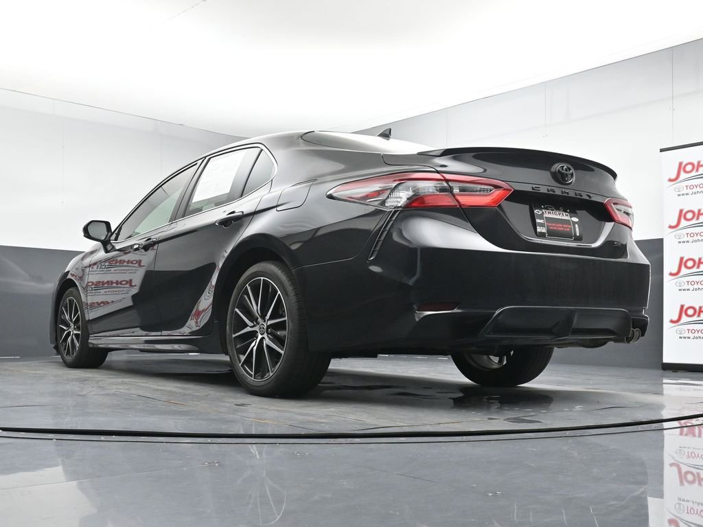 Used 2024 Toyota Camry SE FWD image 21