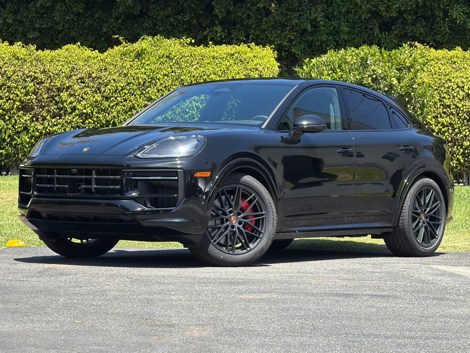 New 2026 Porsche Cayenne GTS AWD/4WD image 1
