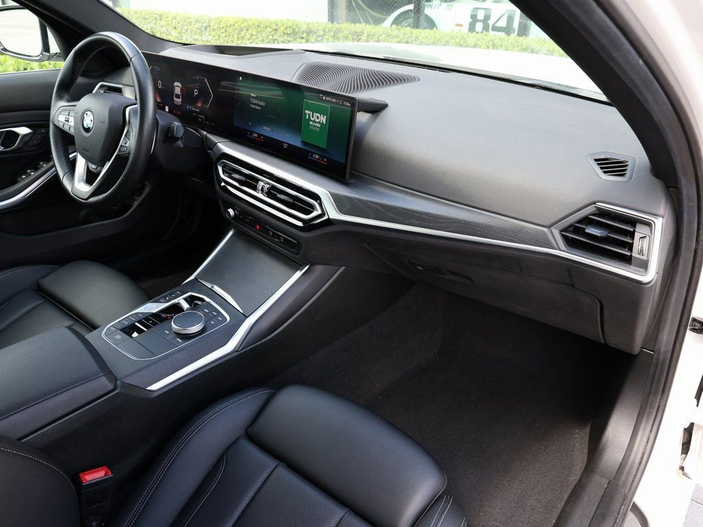 Used 2024 BMW 330i Sedan w/ Premium Package image 21
