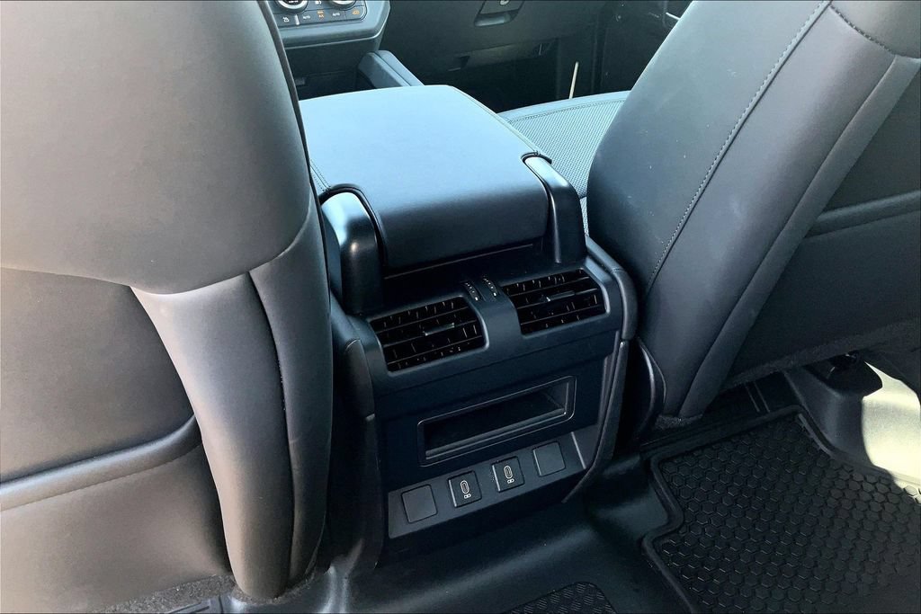 Certified 2026 Land Rover Defender 110 S AWD/4WD image 24