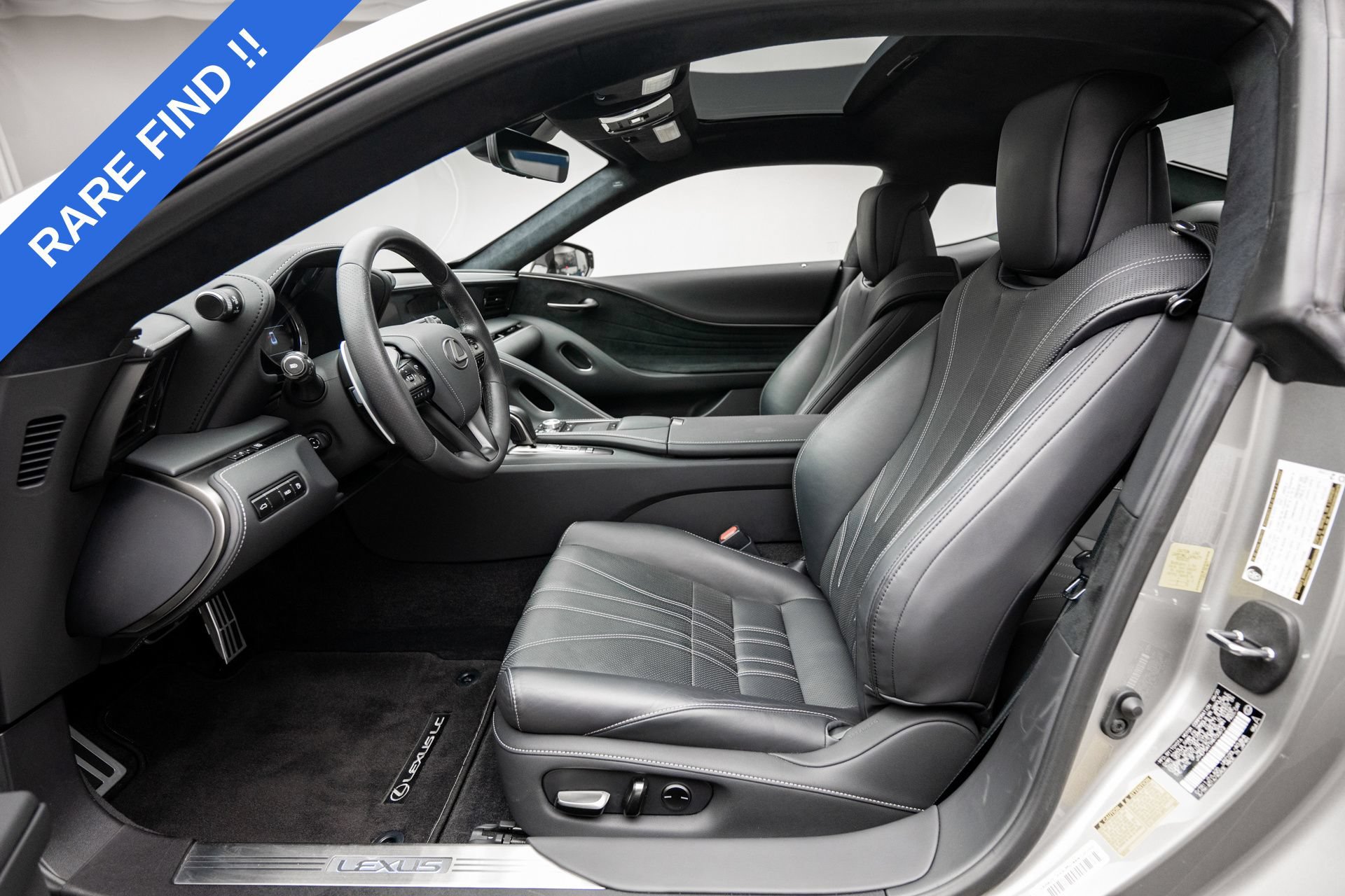 Used 2021 Lexus LC 500 Coupe w/ Touring Package RWD image 12