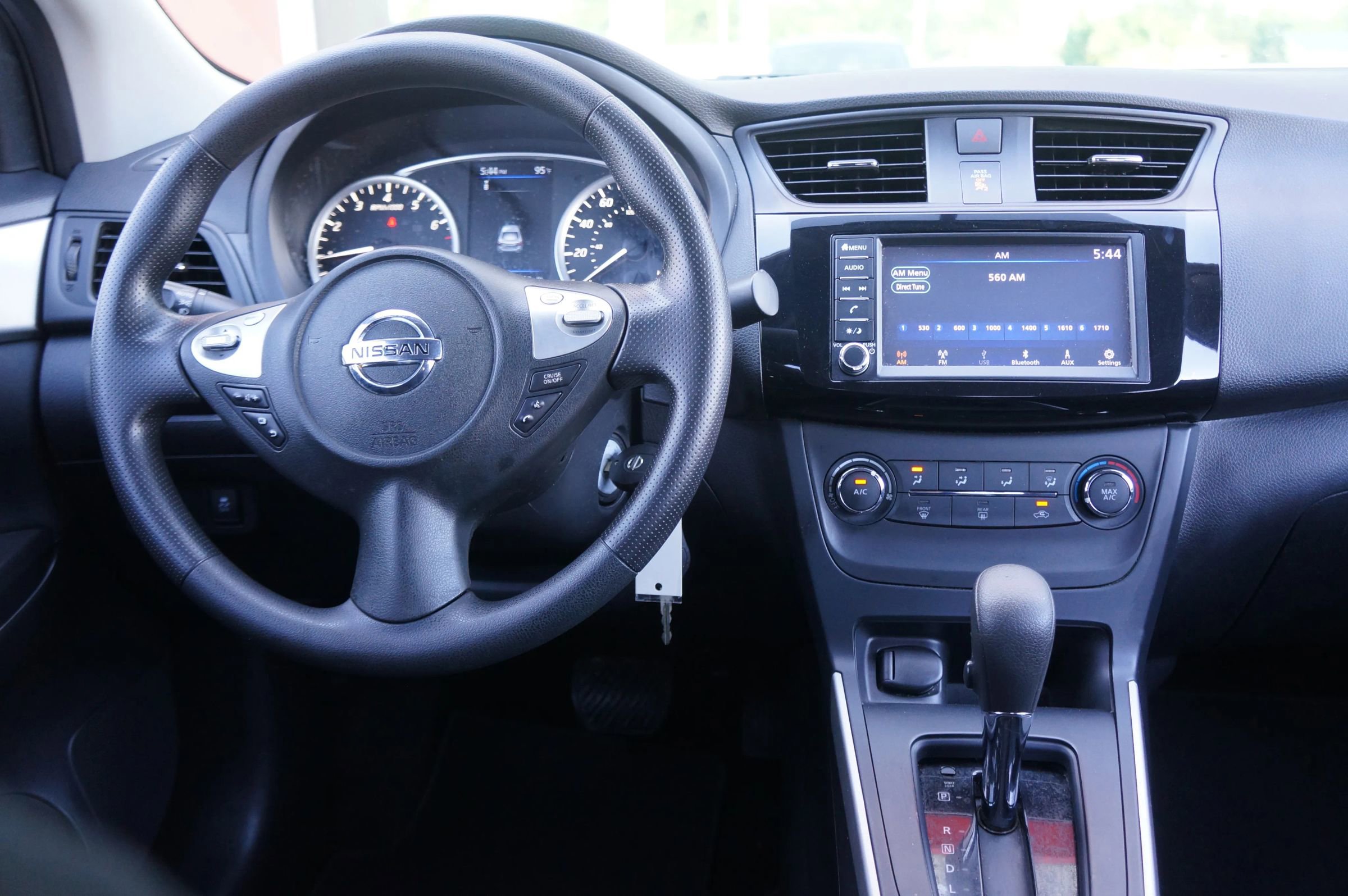 Used 2019 Nissan Sentra S image 31