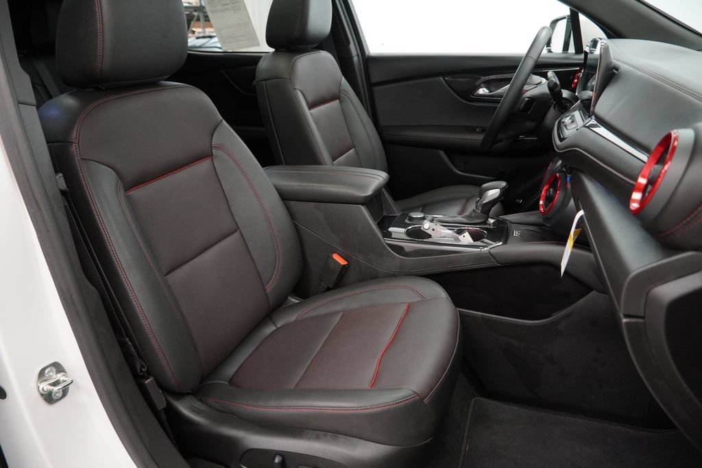 Used 2024 Chevrolet Blazer RS w/ Driver Confidence II Package AWD/4WD image 31