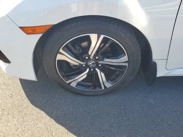Used 2016 Honda Civic Touring image 4